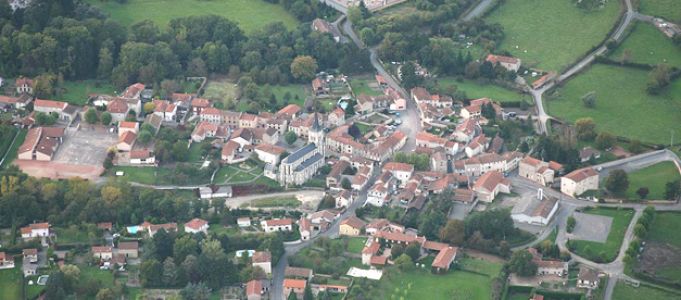 Vue aérienne de Nervieux